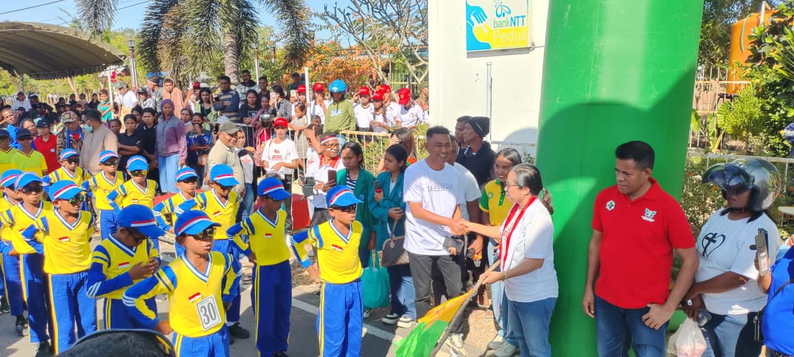 Semarak HUT ke-80 RI, Kecamatan Tasifeto Barat Gelar Gerak Jalan dan Berbagai Lomba Atambua, Belunews.com - Pemerintah Kecamatan Tasifeto Barat menggelar b