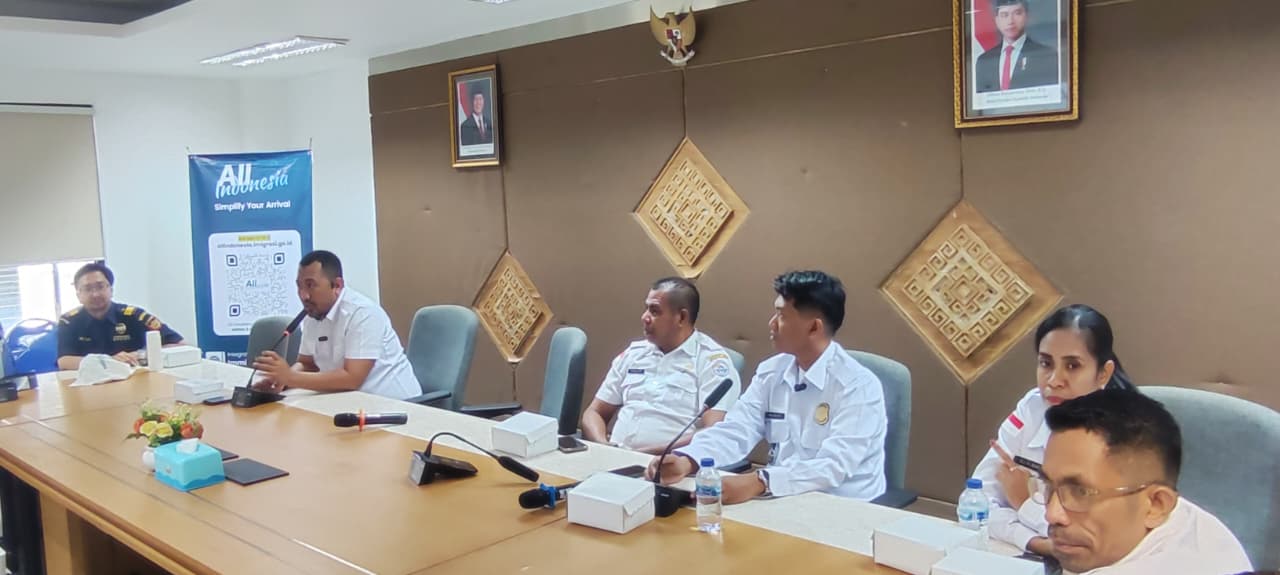 Imigrasi Kelas II Atambua Gelar Rapat lintas Custom di aula Imigrasi Pos Lintas Batas Negara
