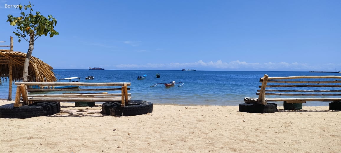 Pesona Pantai Sukaerkaran